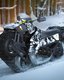 Photo Brutálna motorka s tankovým pásom zdolá aj ten najťažší terén