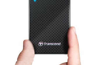 Photo ČR: TRANSCEND ESD400 - prenosné SSD disky s kapacitou až 1TB v rozmeroch baličku kariet