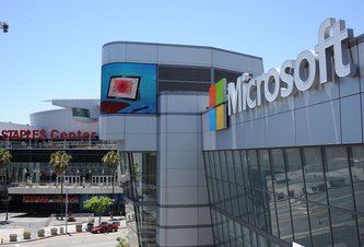 Photo ČR: Microsoft investoval do cloudu v Európe cez 3 miliardy USD. Včera publikoval legislatívne odporúčania na podporu cloudu