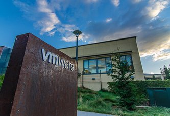 Photo ČR:  VMware a AWS predstavujú novú hybridnú cloudovú službu 