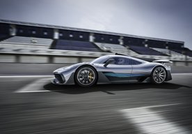 Photo Mercedes-Benz na autosalóne s novou Triedou A i super športom Project ONE