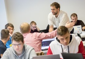 Photo Tri inštitúcie sa spojili a pripravili hackathon pre študentov!