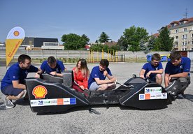 Photo Stredoškoláci z Trnavy vyrážajú s vlastným elektromobilom na preteky úspornej jazdy SHELL ECO-MARATHON 