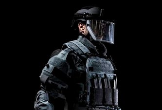 Photo Exoskelet pre vojakov a policajtov dokáže odolať aj výstrelom z pušky AK-47